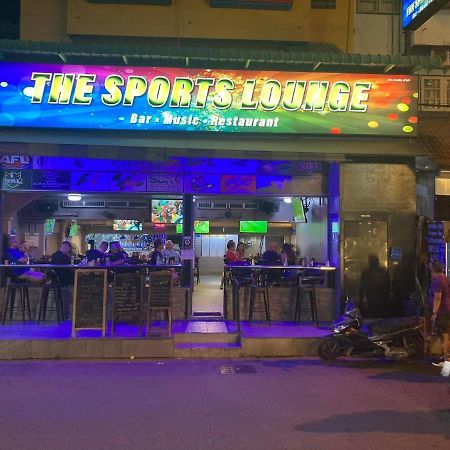 The Sports Lounge Hotel Pattaya Exterior photo
